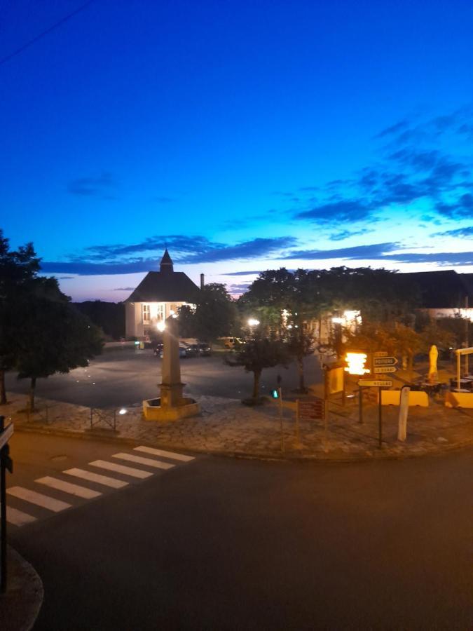 Maison En Ville Avec Terrasse Ensoleillee Et Wi-Fi Magnac-Laval Exteriér fotografie